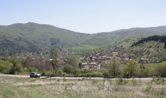 Полицията задържа 46 мигранти в къща в софийското село Кокаляне,