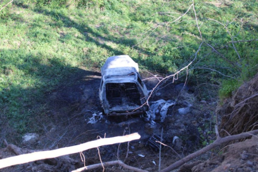 Колападна в пропаст и изгоряна пътя Симитли-БанскоВ колата не е