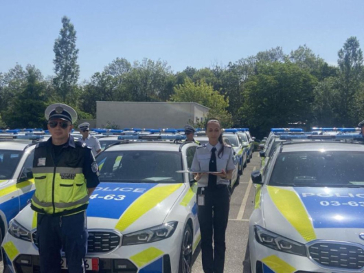 ПолициятавСофия получичетири високоскоростни автомобила съобщиха от ОДМВР София Наофициална церемонияв