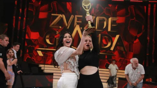 Сграндиозенфиналприключи най голямотомузикално шоунаБалканите Zvezde Granda В тройката на финала на