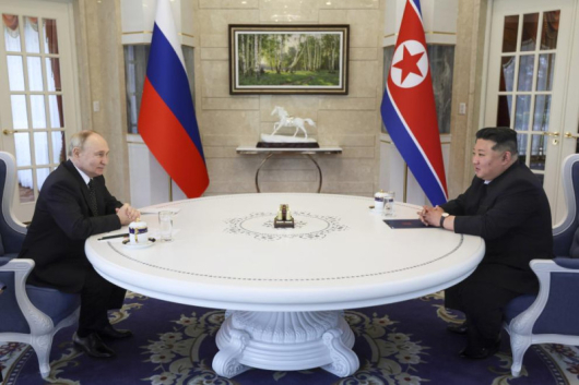Севернокорейският лидерКим Чен ун заяви че подписаното с Русияспоразумение за взаимопомоще