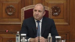 Решаваща политическа седмица – държавният глава Румен Радев започва консултации