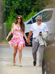 Холивудският актьор Джордж Клуни и съпругата му и известна адвокатка