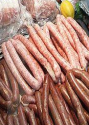 В три вида колбаси и саздърма е влагано конско вместо телешко месо у нас (Снимка Архив). Сн.: EPA/БГНЕС
